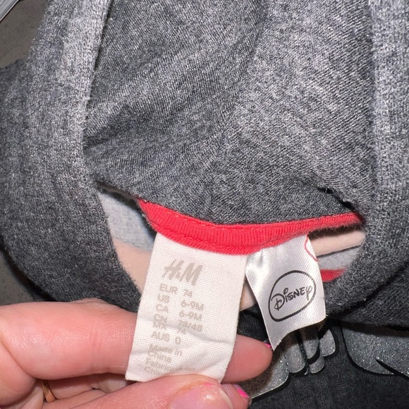 H&M Minnie Mouse zip up hoodie size 6-9 months - Picture 3 of 4